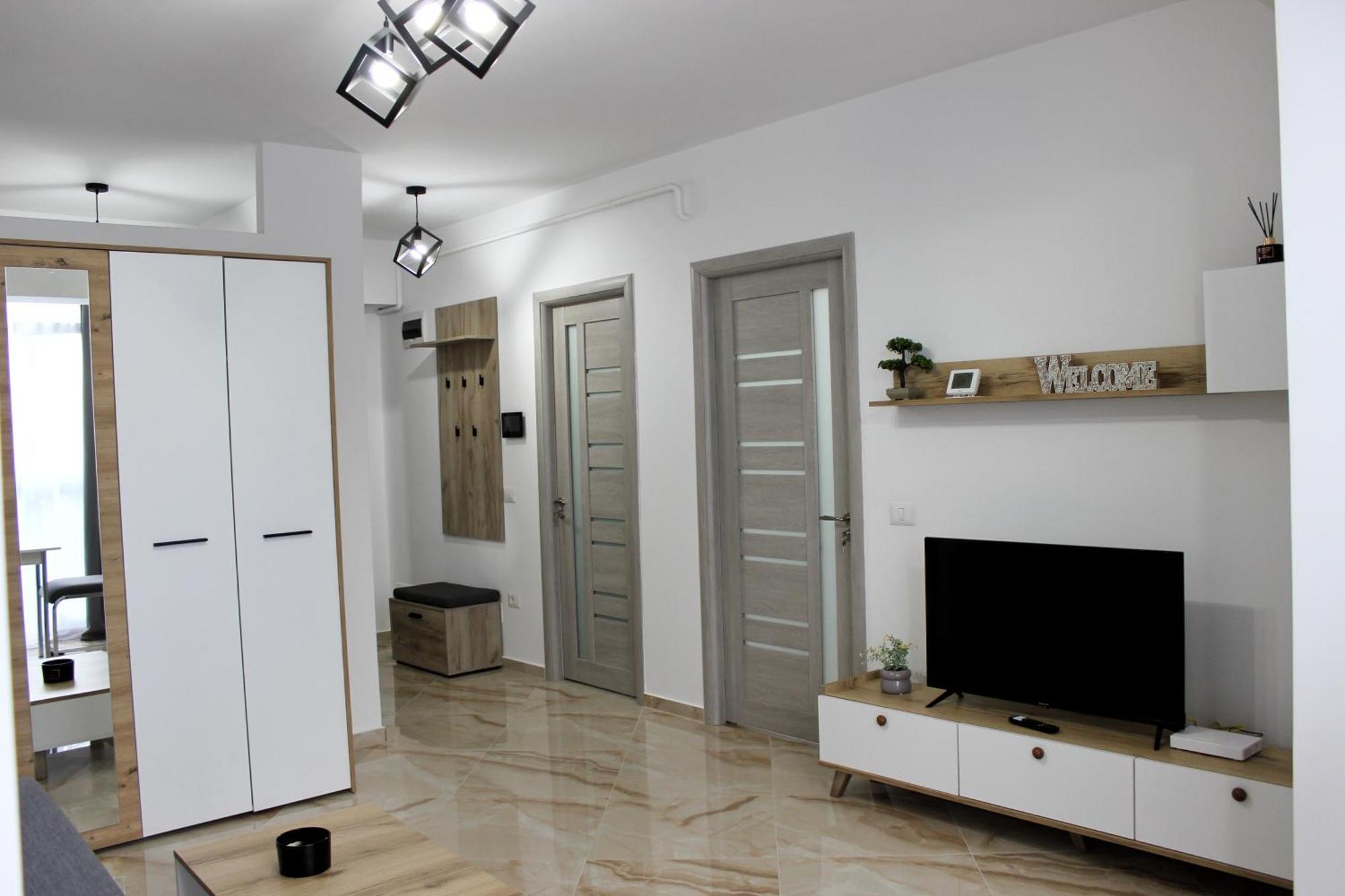 Cozy Apartments In Centre Of Suceava Near Kaufland And University Extérieur photo